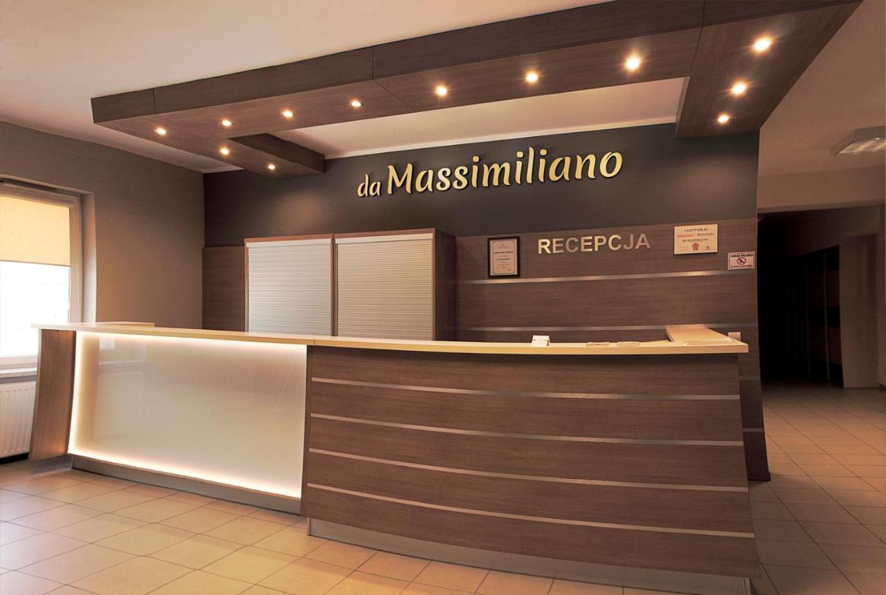 Da Massimiliano Aparthotel Wroclaw Ngoại thất bức ảnh