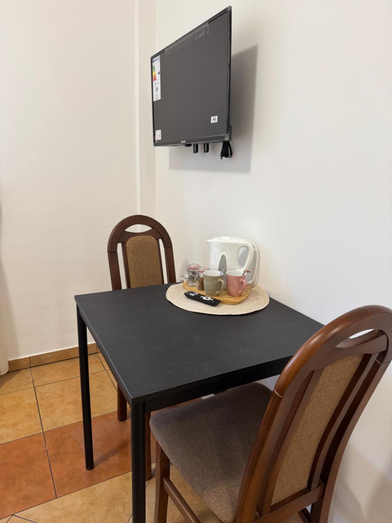 Da Massimiliano Aparthotel Wroclaw Ngoại thất bức ảnh